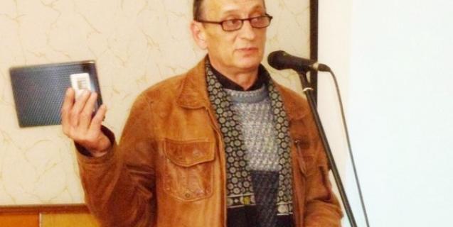 




У Шполянській районній бібліотеці презентовано книгу учасника АТО «Східний фронт. З життя солдата»


