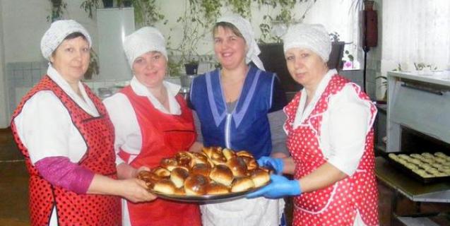 




Іваньківська громада почала випікати диво-пиріжки для своїх школярів


