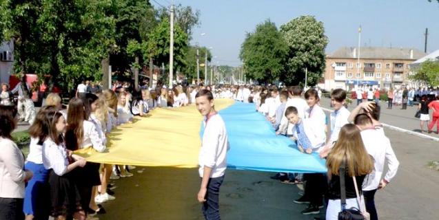 




Традиційне мистецьке свято «Садок вишневий коло хати» яскраво відсвяткували у Городищі



