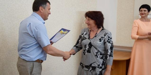 




Валентин Тарасенко вручив нагороди працівникам ЗМІ з нагоди Дня журналіста


