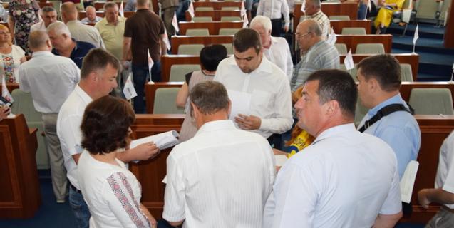 




Розгляд питань порядку денного чергової сесії обласної ради перенесено на наступний тиждень



