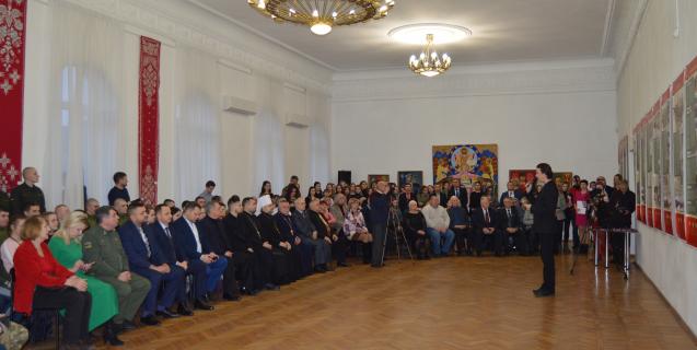 




«Принципи цілісності, демократії та незалежності мають бути у пріоритеті розвитку нашої країни», – Андрій Сегеда на відкритті виставки «Українське військо: 1917 – 1921»


