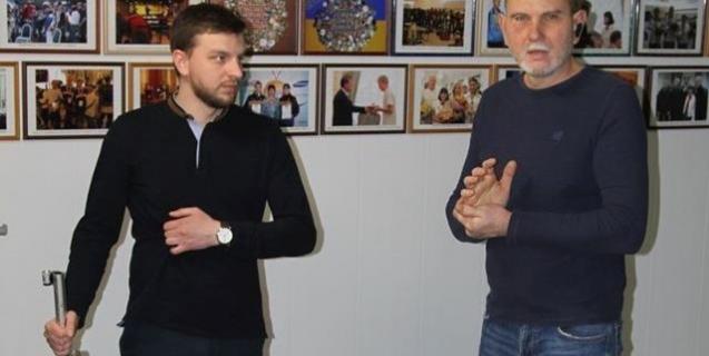 




Вихованцю Школи вищої спортивної майстерності Черкаської обласної ради вручили нову гвинтівку та стрілецький костюм


