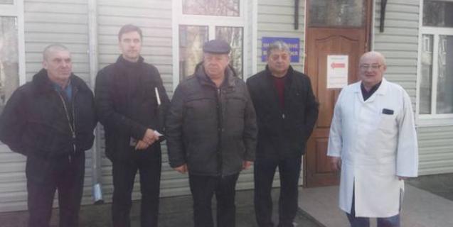 




Корсунщина: керівництво району тримає на постійному контролі ситуацію щодо надання медичної допомоги  при виявленні коронавірусу


