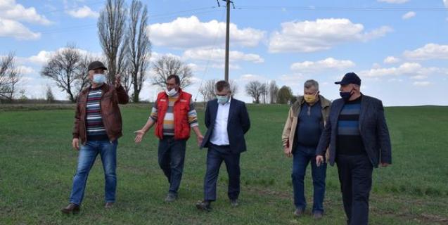 




Голова обласної ради зустрівся з аграріями Городищини


