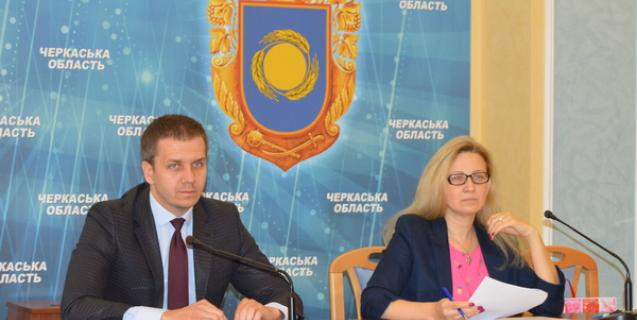 




Члени постійної комісії обласної ради у конструктивному обговоренні погодили розпорядження облдержадміністрації


