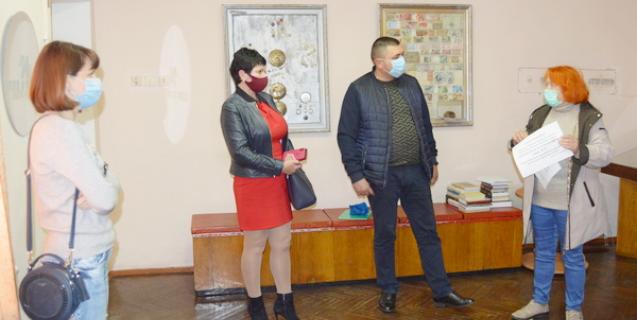 




Корсунь-Шевченківський історико-культурний заповідник і меморіальний музей І. С. Нечуя-Левицького готові приймати відвідувачів з дотриманням карантинних заходів


