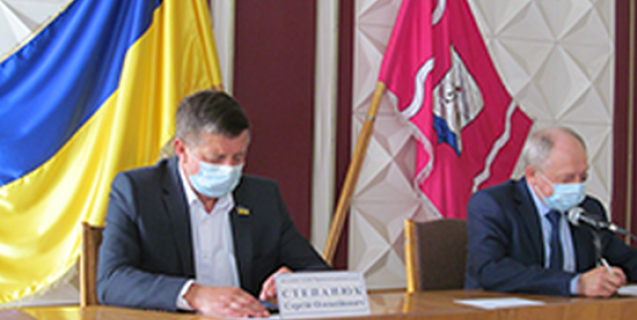 




Районна рада надала згоду на передачу у спільну власність територіальних громад сіл Черкаського району службовий автотранспорт



