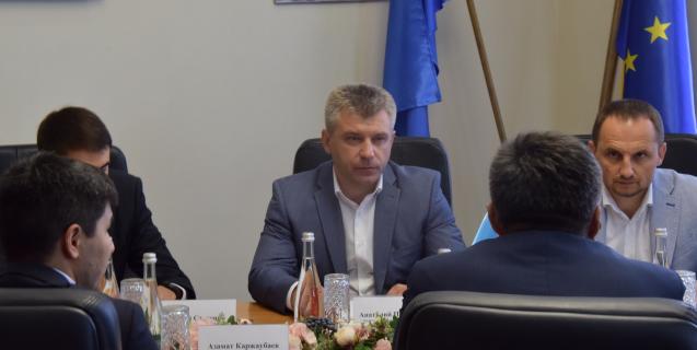 




Підприємці Казахстану перейматимуть досвід сільгоспвиробників Черкащини


