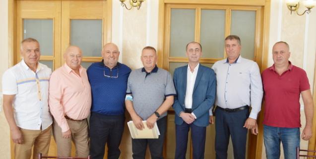 




Депутати в постійних комісіях розглянули питання, що подані на пленарне засідання сесії


