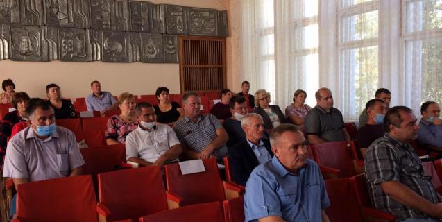 




Голова Драбівської районної ради провів нараду із головами сільських рад та ОТГ


