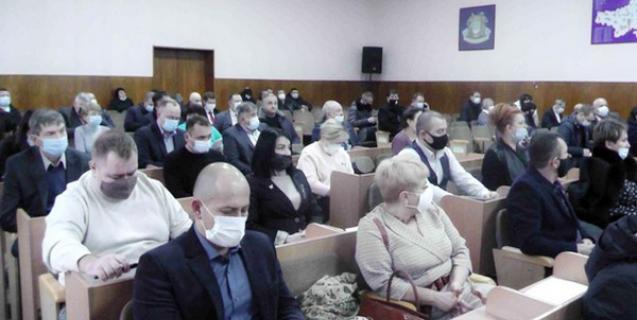 




Сергія Струка обрано головою Звенигородської районної ради восьмого скликання. Заступником  - Ярослава Попка


