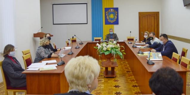 




Постійна комісія з питань освіти підтримала проєкт обласного бюджету на 2021 рік


