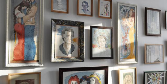 




Персональна виставка Євгенія Кузаєва спрямовує глядача крокувати тонкою межею еросу 



