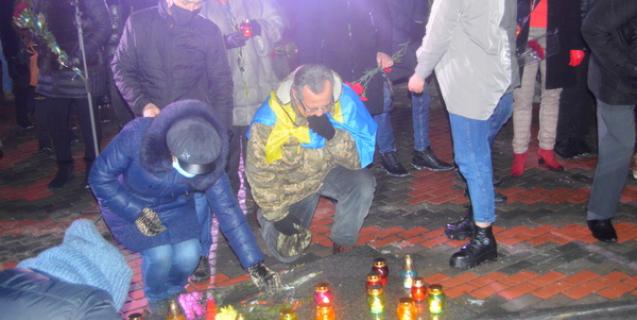 




У Черкасах вшанували пам`ять Героїв Небесної Сотні


