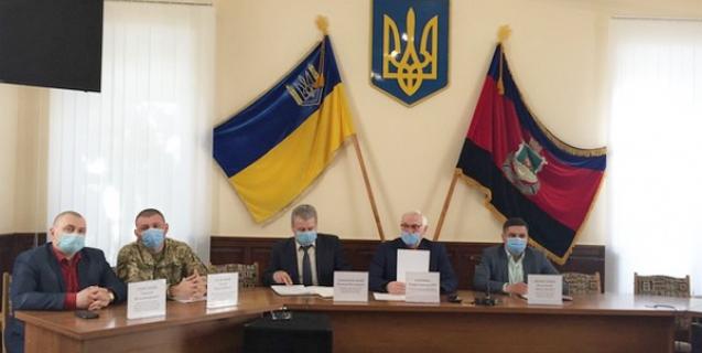 




Проведено конструктивну зустріч з представниками територіальних громад


