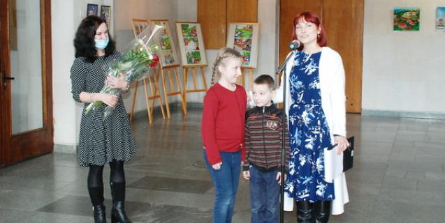 




Перша персональна виставка «Чарівний всесвіт» Ірини Zhuchok


