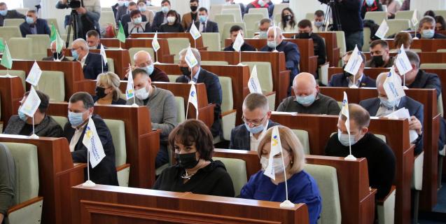 




Підтримка комунальних підприємств, прийняття закладів освіти із державної у спільну власність та передача автомобілів, - рада ухвалила низку рішень у сфері управління майном



