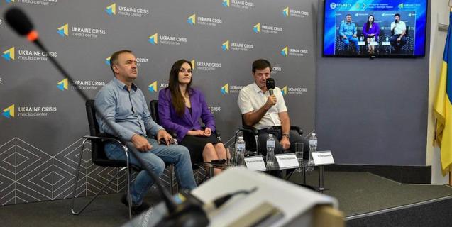 




Аграрії можуть податись на дві програми держпідтримки


