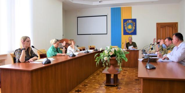 




Підтримка освітніх закладів, збереження архівів та контроль за виконанням обласних програм: результати освітньої комісії


