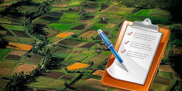 




В Україні спрощується процедура купівлі земельних ділянок під сади та городи


