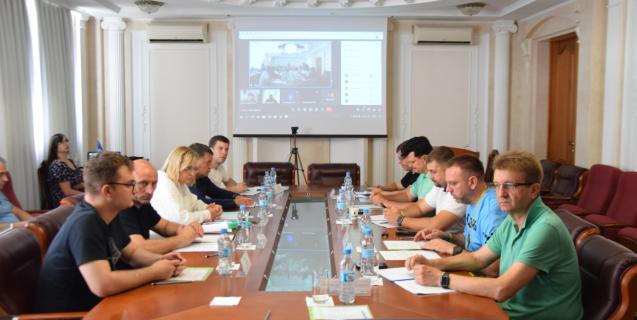 




У Черкасах обговорили підтримку ВПО в нашій області



