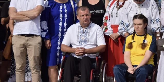 




Ті, хто творять  незалежність: історія волонтера, який передав на фронт вже 120 тисяч смаколиків


