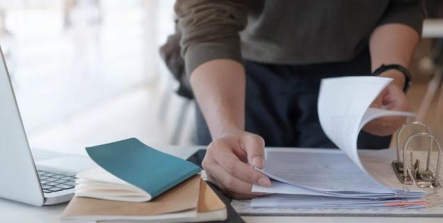 




В Україні запрацювали оновлені правила бронювання працівників


